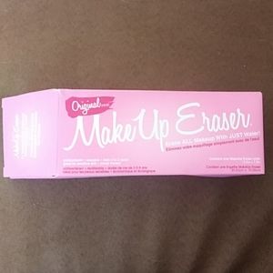 NIB Make Up Eraser